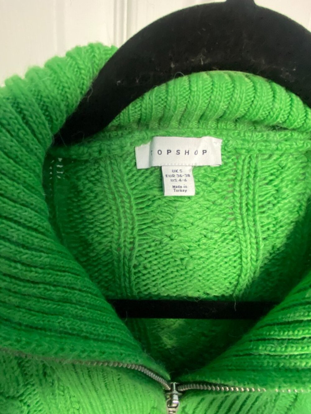 Bright Green Cable Knit Pullover Sweater - Picture 3 of 5